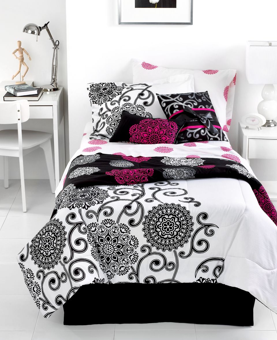 Roxy Bedding, Alexis Comforter Sets   Bedding Collections   Bed & Bath