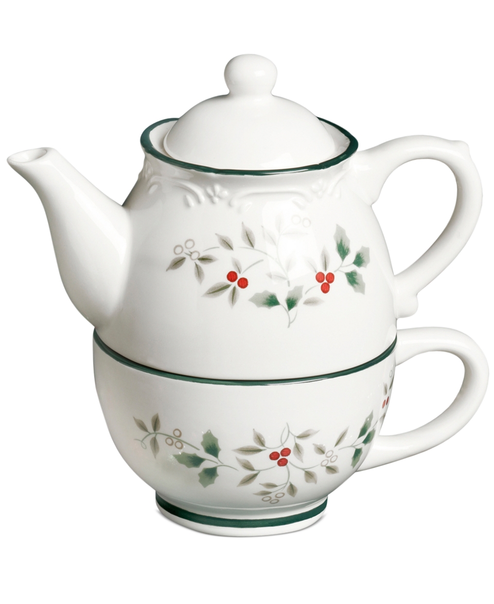 Pfaltzgraff Dinnerware, Winterberry Tea Set for One