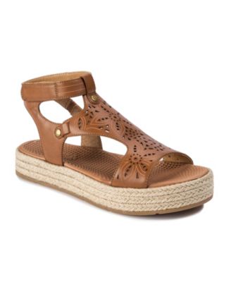 macys baretraps sandals
