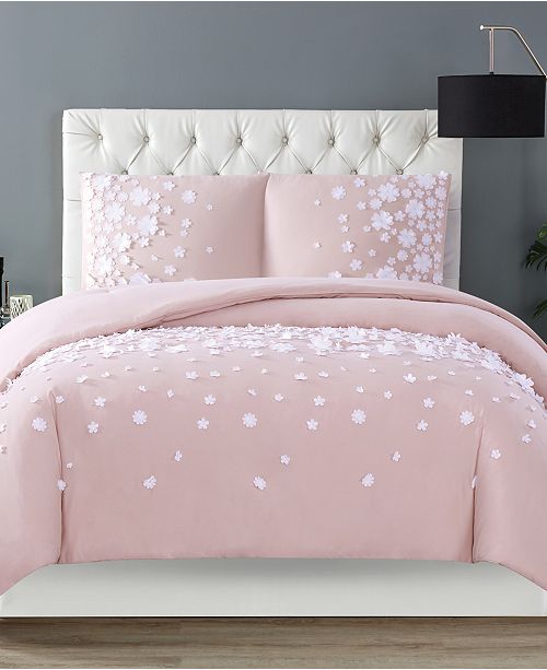 Christian Siriano New York Christian Siriano Confetti Flowers 3 Piece Blush King Comforter Set Reviews Comforters Fashion Bed Bath Macy S