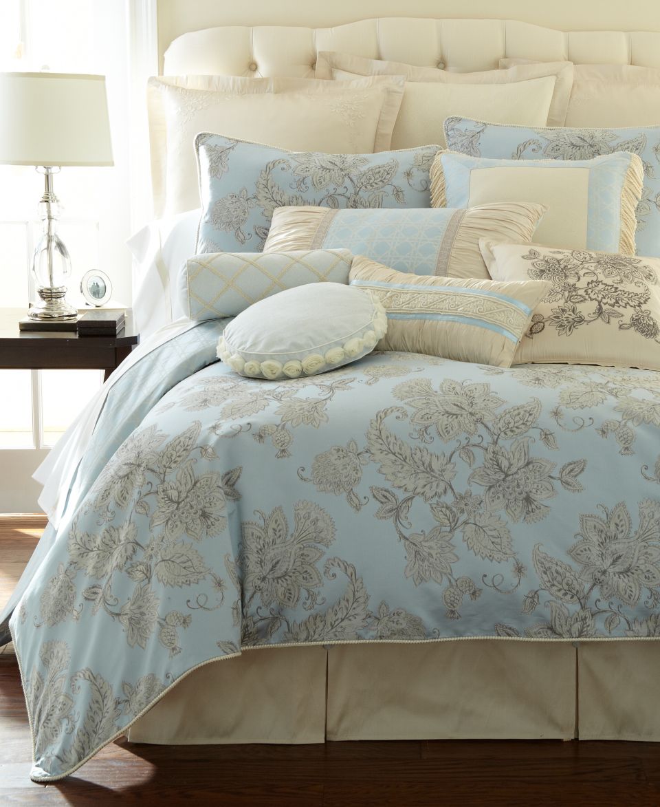 Harbor House Bedding, Lynnwood Comforter Sets   Bedding Collections