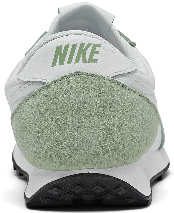 finish line nike daybreak