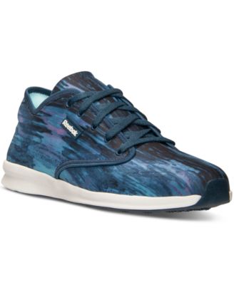 Skyscape Chase Walking Sneakers 