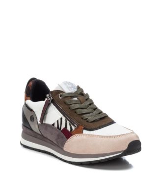 Женские кроссовки XTI на шнуровке от 13490₽