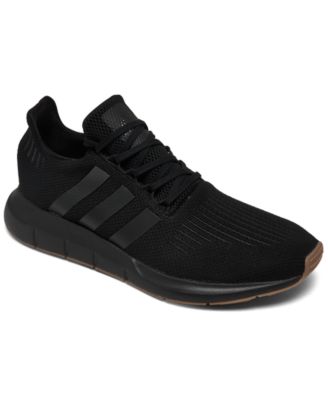 Повседневные мужские кроссовки Adidas Swift Run от Finish Line