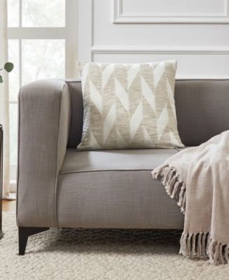 Диагональная декоративная подушка Tahari Home Amelia, 20