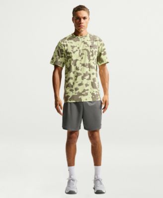 Мужская тренировочная футболка Nike Hyverse Dri-FIT UV с коротким рукавом и круглым вырезом горловины зеленого цвета