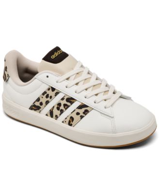 Повседневные женские кроссовки Adidas Grand Court 3.0 от Finish Line multi