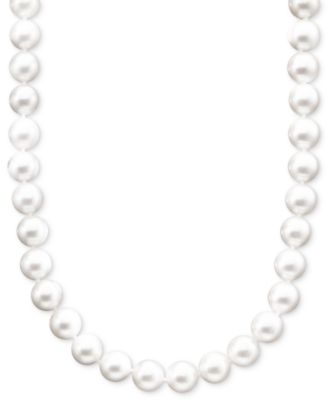 1 pearl necklace