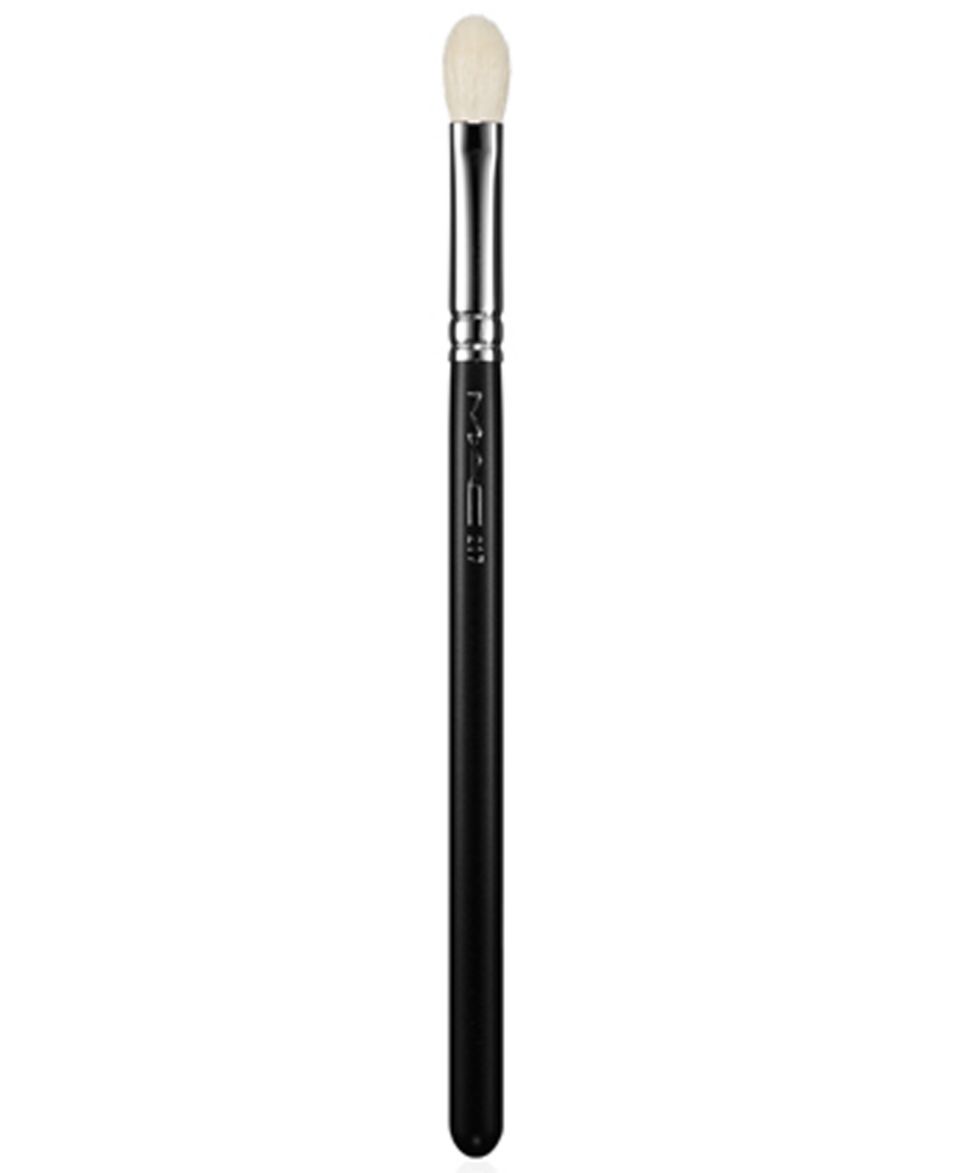 MAC 224 Tapered Blending Brush  