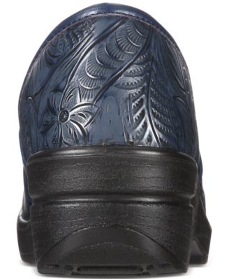 easy street nursing shoes