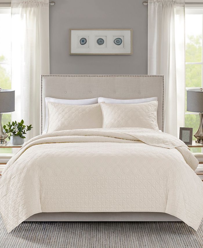 Madison Park Linnette 3 Pc King California King Coverlet Set Reviews Quilts Bedspreads Bed Bath Macy S Overall, the california king mattress has a smaller surface area than a regular king mattress. linnette 3 pc king california king coverlet set