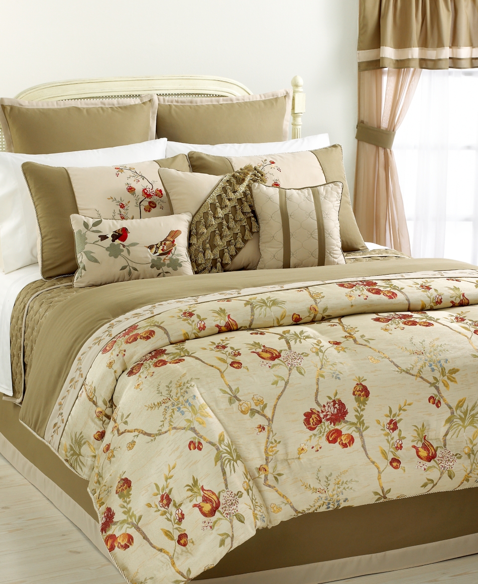 Aubrey 22 Piece Jacquard Comforter Sets   Bed in a Bag   Bed & Bath