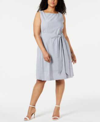 women's plus size seersucker dress