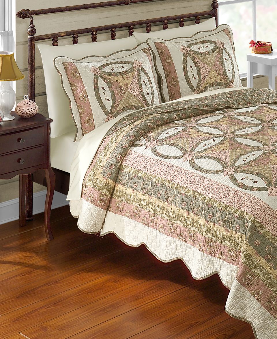 Martha Stewart Collection Bedding, Rondell Quilts   Quilts