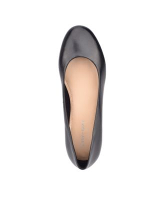 easy spirit low heel pumps