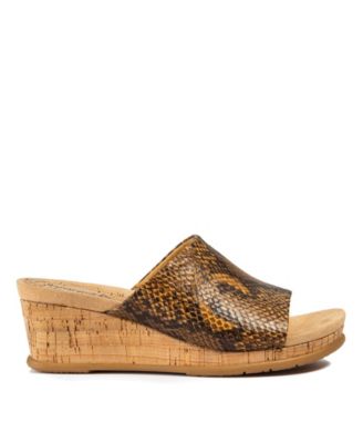 baretraps flossey wedge sandal