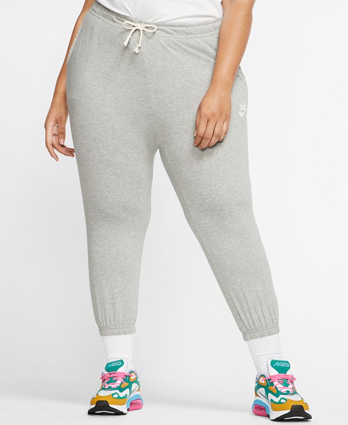 nike plus size capri pants