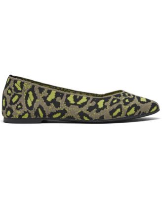 skechers cleo flat leopard