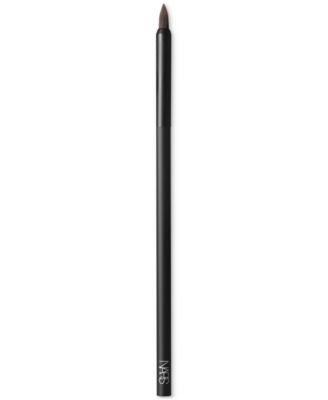Многофункциональная прецизионная щетка NARS #40 белого цвета