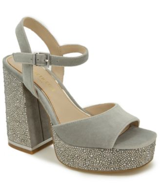 Женские босоножки на платформе Dolly Crystal от Kenneth Cole New York серебристого цвета