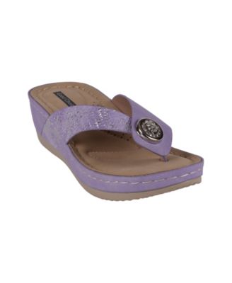 GC Shoes Женские босоножки на танкетке Dafni со стрингами 11990₽