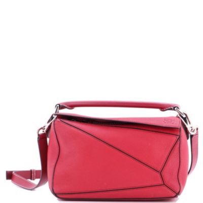 Бывшая в употреблении маленькая сумка-пазл Loewe из кожи розового цвета