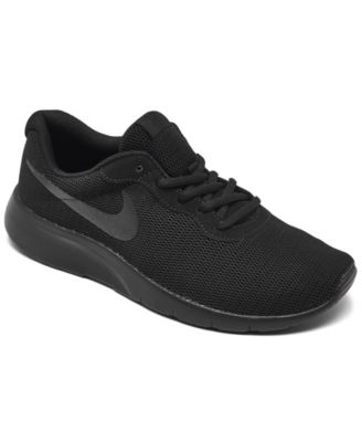 black nike shoes for boys