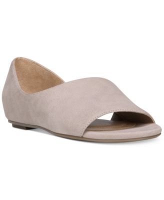 naturalizer lucie shoes