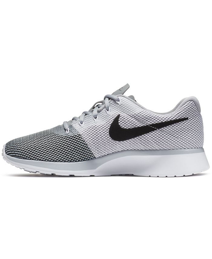 nike tanjun sneakers for men