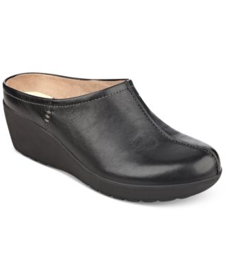 jaiva casual clogs