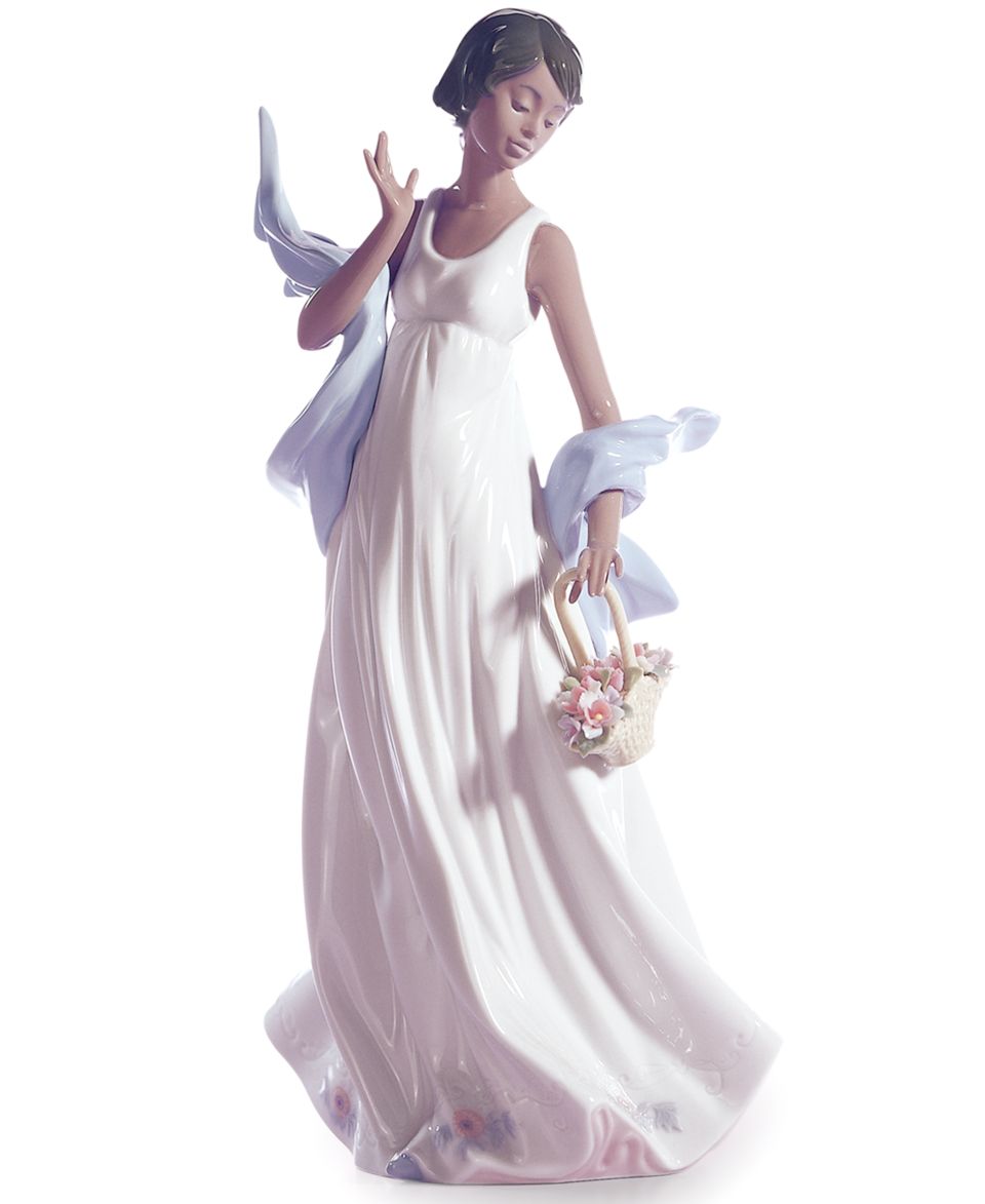 Lladro Collectible Figurine, Winds of Romance