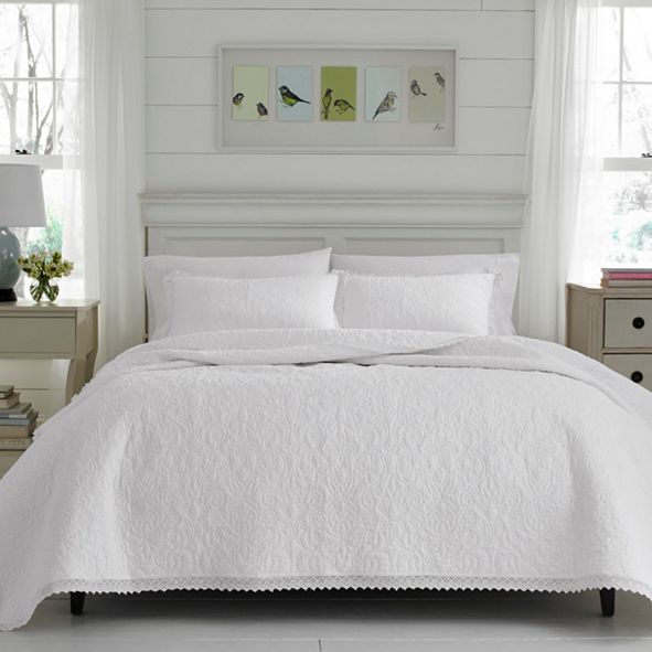 Laura Ashley King Heirloom Crochet White Quilt Set & Reviews Quilts