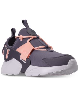 Air Huarache City Low Casual Sneakers 
