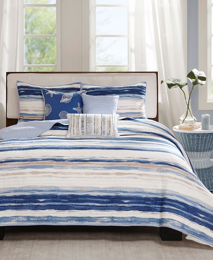 Madison Park Marina 6 Pc King California King Coverlet Set Reviews Quilts Bedspreads Bed Bath Macy S These reversible bedspreads are either woven or quilted and can very much work as an extra layer of bedding for the colder months. macy s