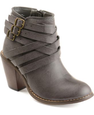 journee collection maci bootie