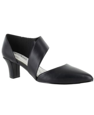 easy street black pumps