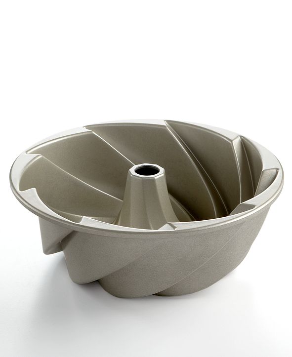 Nordic Ware Heritage Bundt Pan & Reviews - Bakeware ...