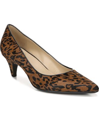 macys naturalizer pumps