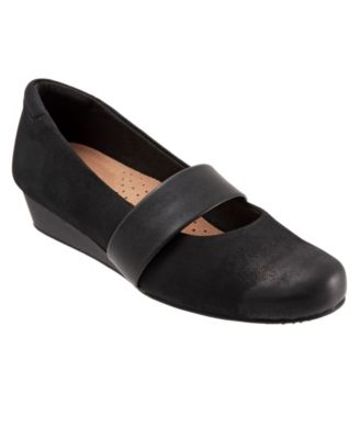 softwalk shoes clearance
