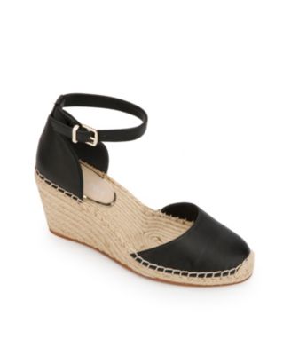 low wedge closed toe shoes