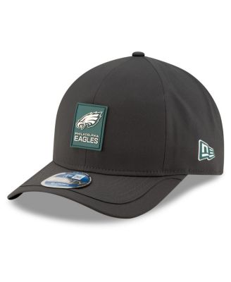 Мужская шапка с регулируемой тульей и углем Philadelphia Eagles 2025 Sideline Cold Weather 9FORTY M-Crown от New Era.