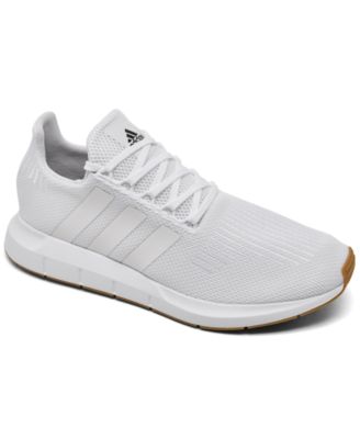 Повседневные мужские кроссовки Adidas Swift Run 1.0 от Finish Line white