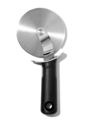 4-дюймовое колесо для пиццы OXO Good Grips из нержавеющей стали