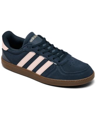 Женские лаконичные повседневные кроссовки Adidas Breaknet от Finish Line multi