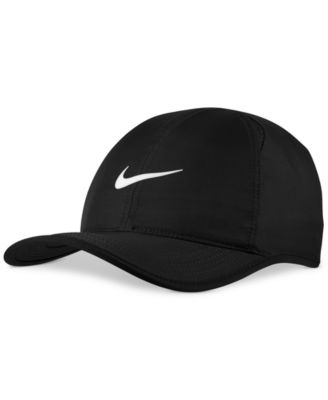 black nike hat 