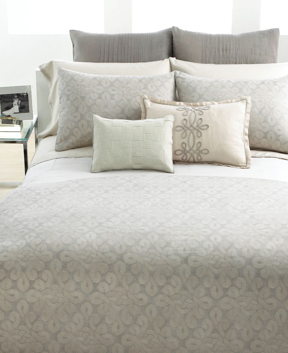 Vera Wang Bedding, Love Knots King Coverlet