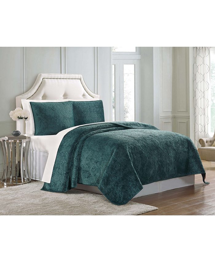 Charisma Regent Velvet Full/Queen Coverlet & Reviews ...