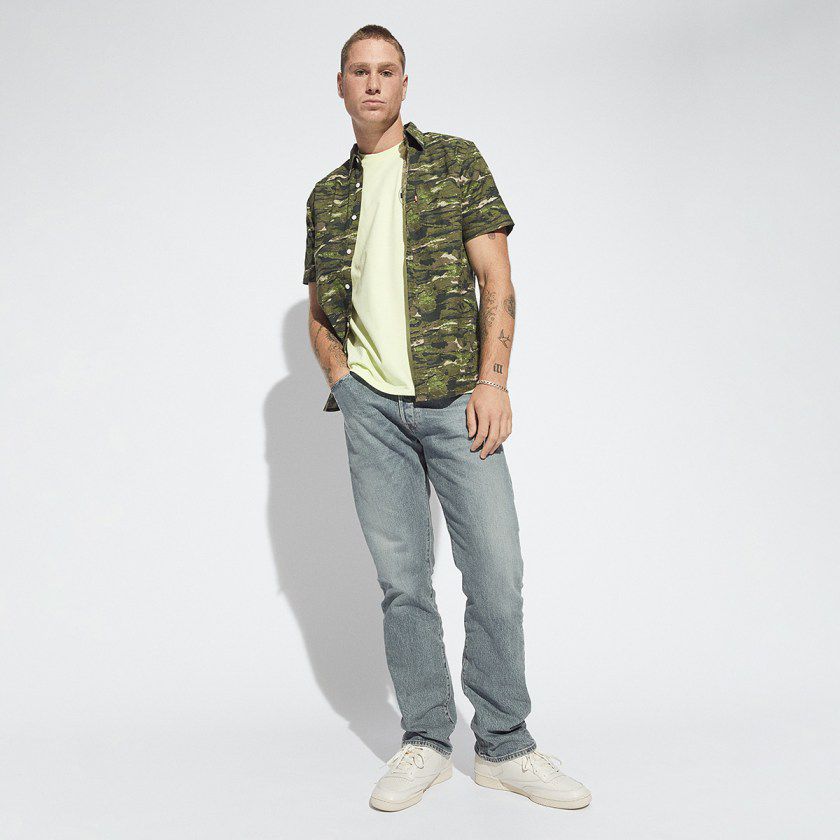 does macys sell levis
